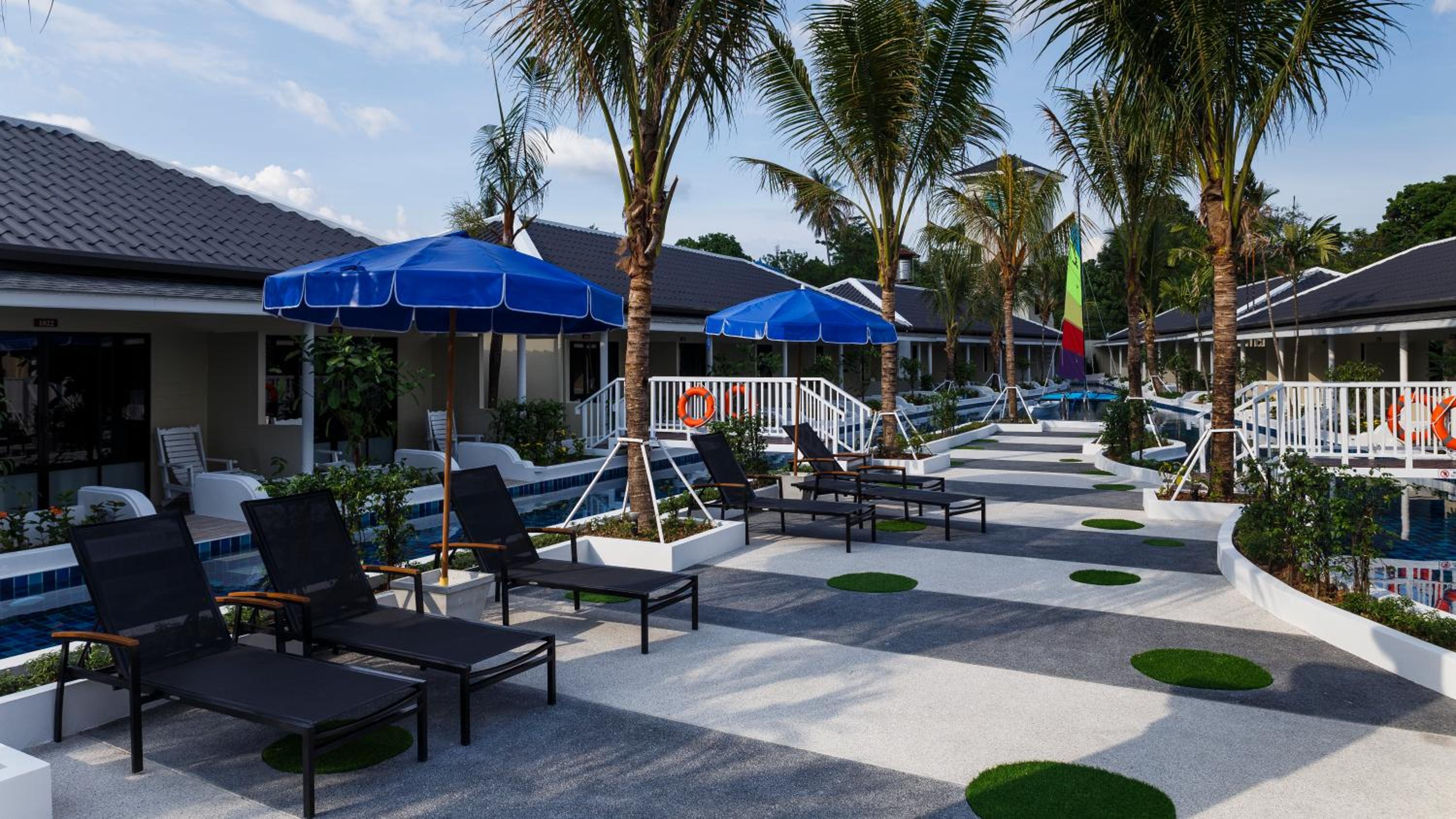 Tuana Hotels Brook Pool Access 38/50