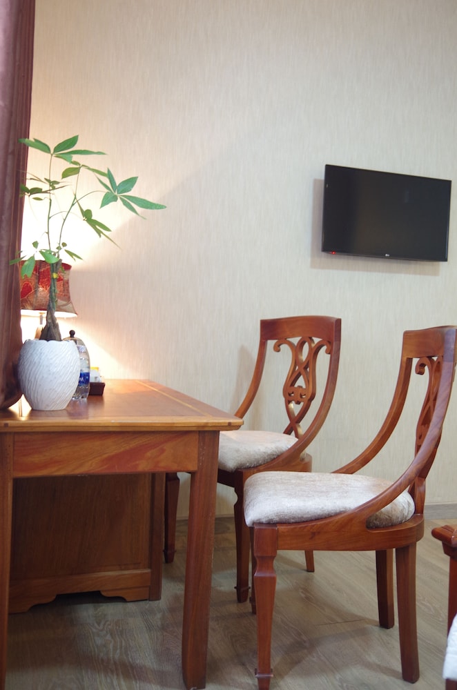 Ngoc Chau Hotel 40/60