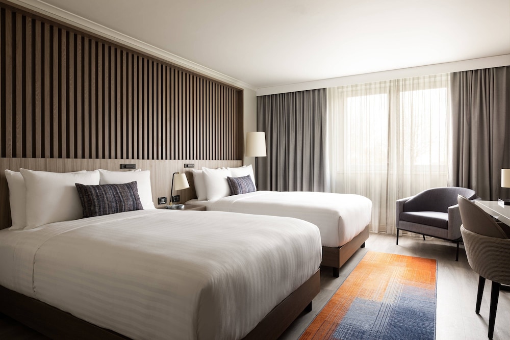 Marriott Paris Charles de Gaulle Airport Hotel 11/62