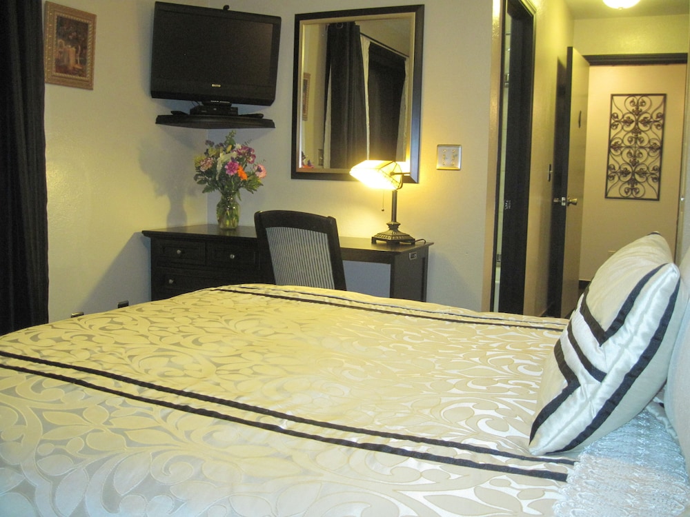 North Shore Inn 26/70