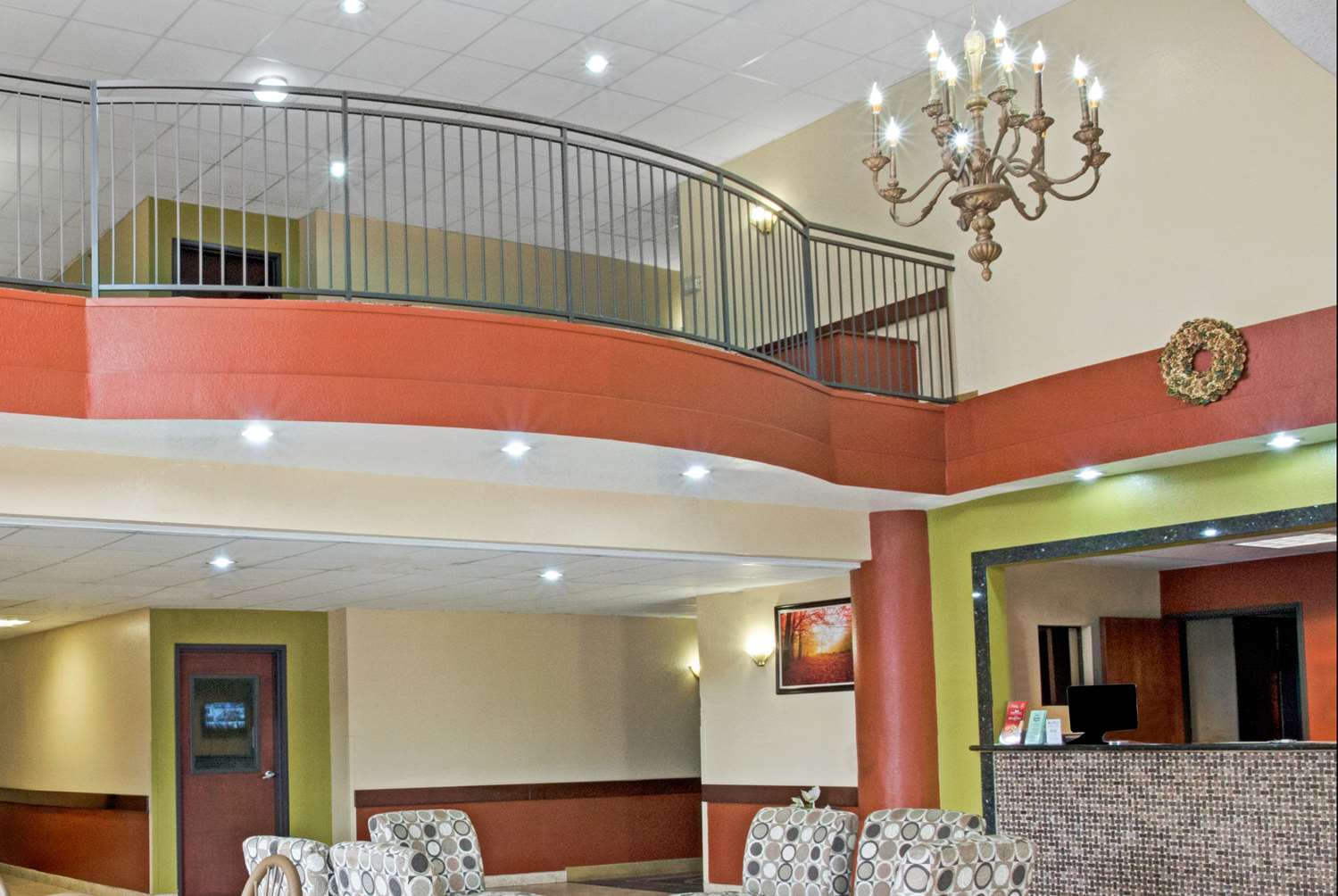 Red Lion Inn & Suites IAH Airport East 3/8