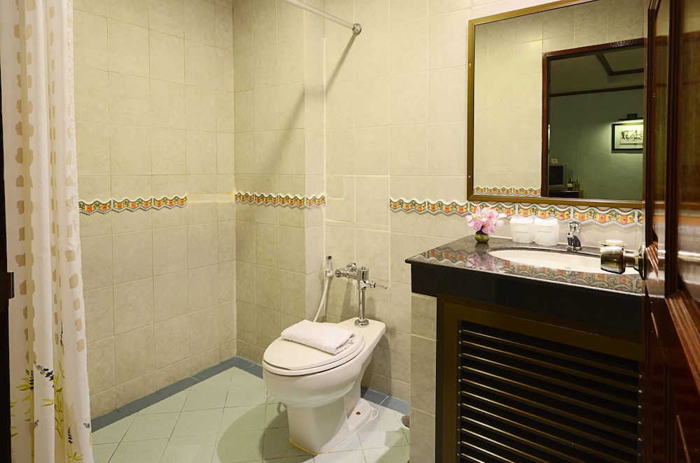 Thipurai City Hotel 30/79