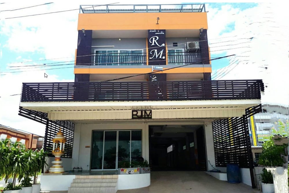 R.M. Mansion Surin 1/16