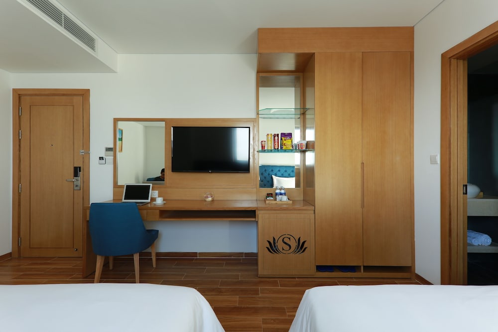 Seashore Hotel & Apartment 38/66