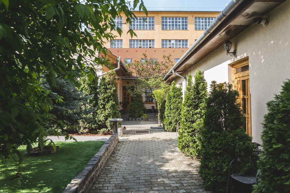 Karin Hotel 26/34