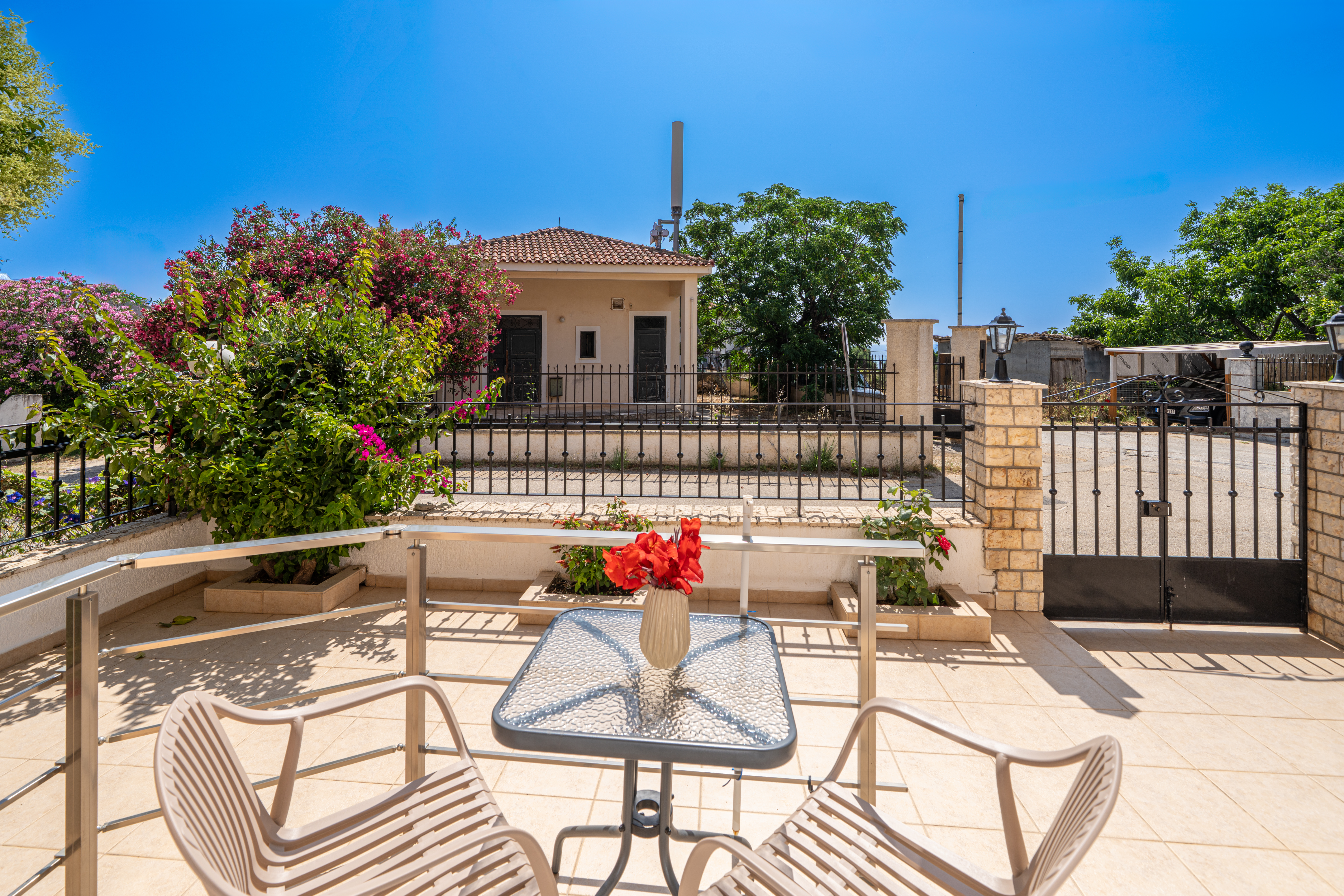 Dionysios Studios 29/50