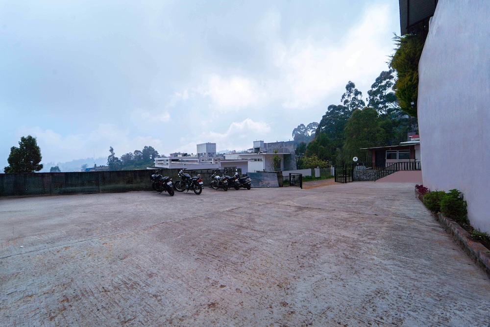FabHotel Tranquil Heights Kodaikanal 30/40