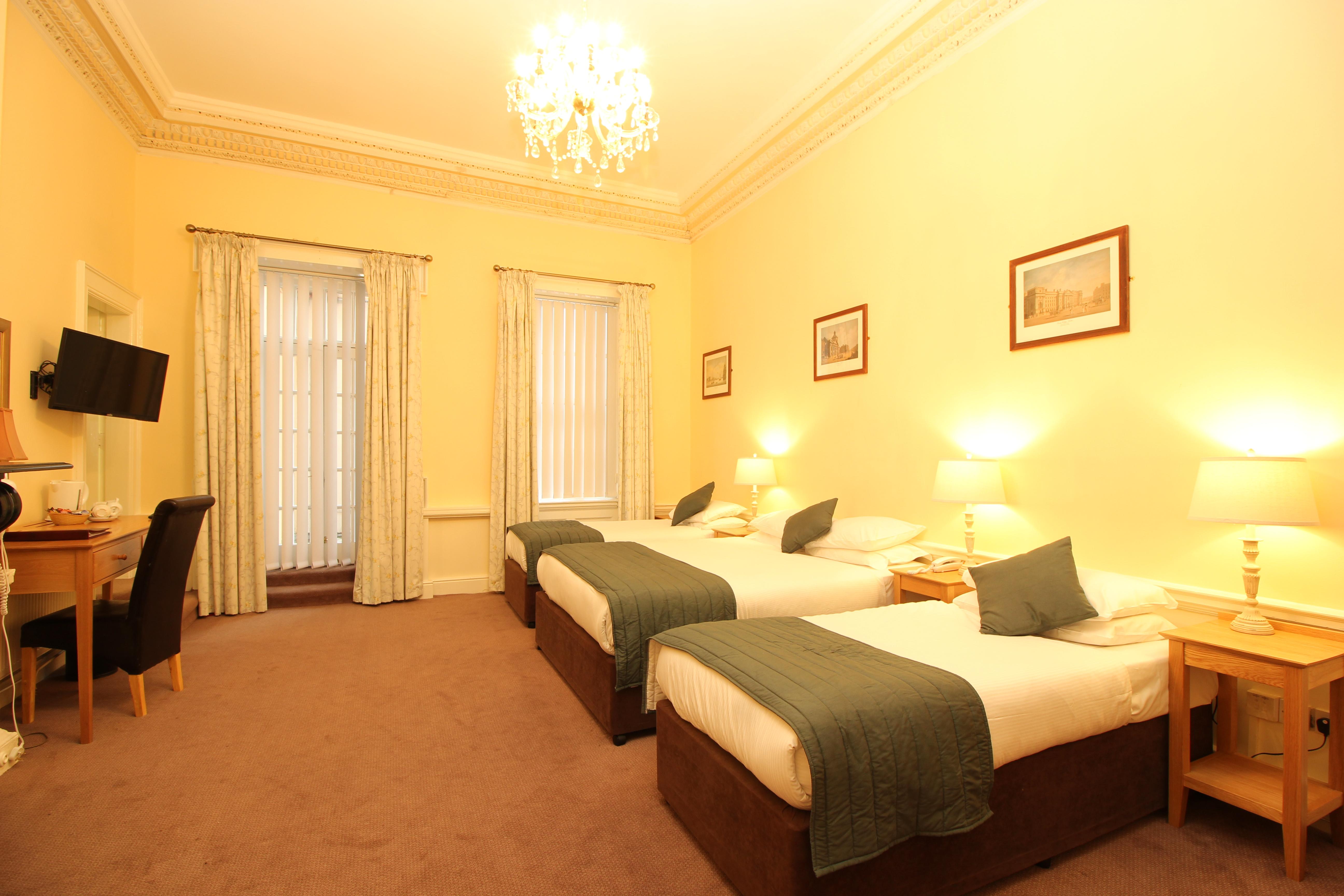 Castle Hotel 22/66