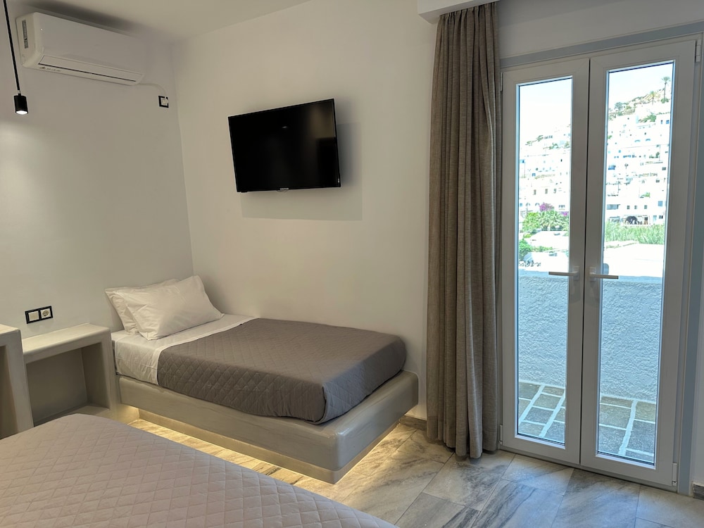 Aphrodite Hotel Apartments 6/37