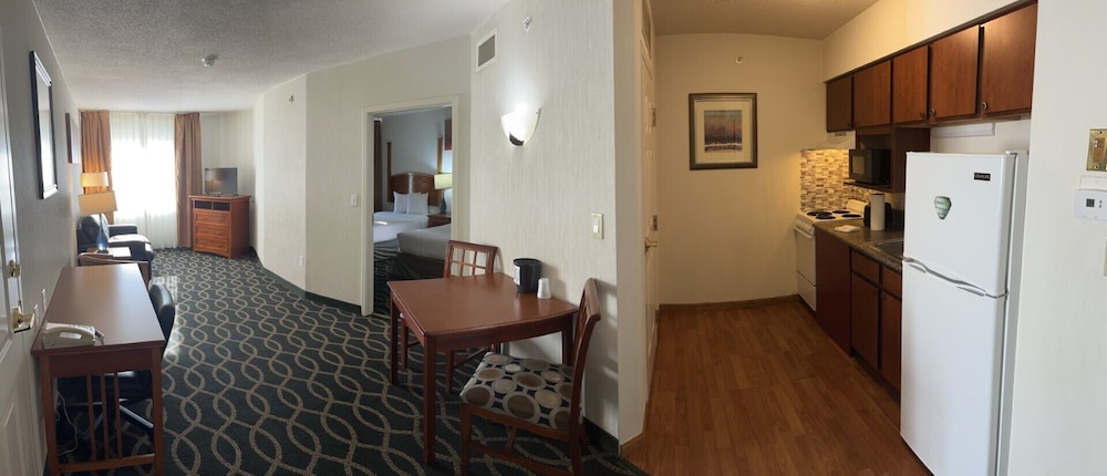 Host Inn All Suites 32/32