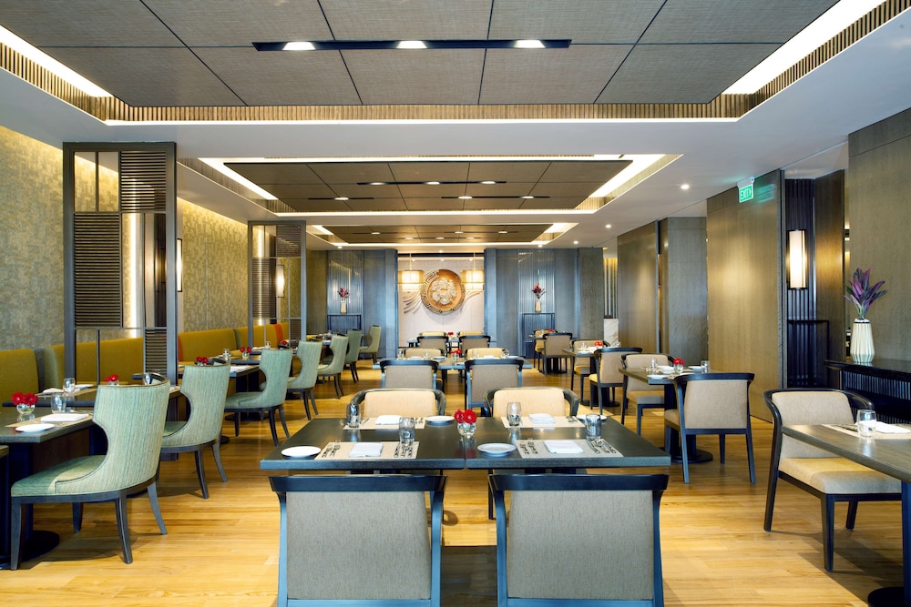 Radisson Lampung Kedaton 64/76