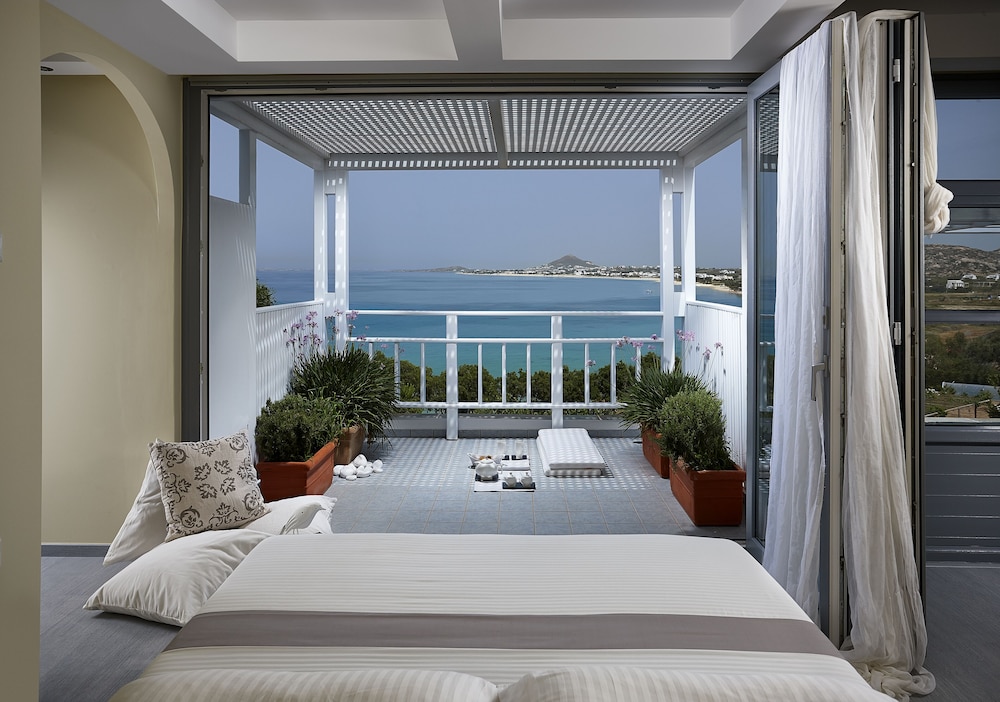 Villa Paradise 15/50