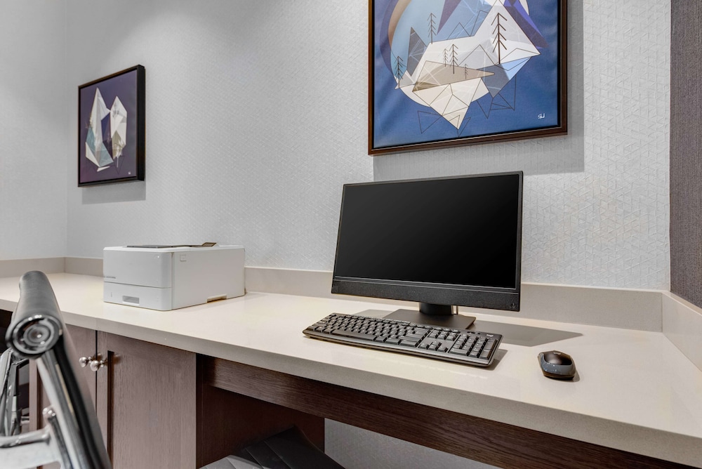 Hyatt Place Colorado Springs Downtown 21/26