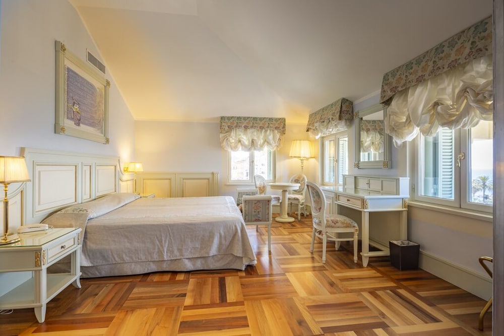 Hotel de Paris Sanremo 23/67