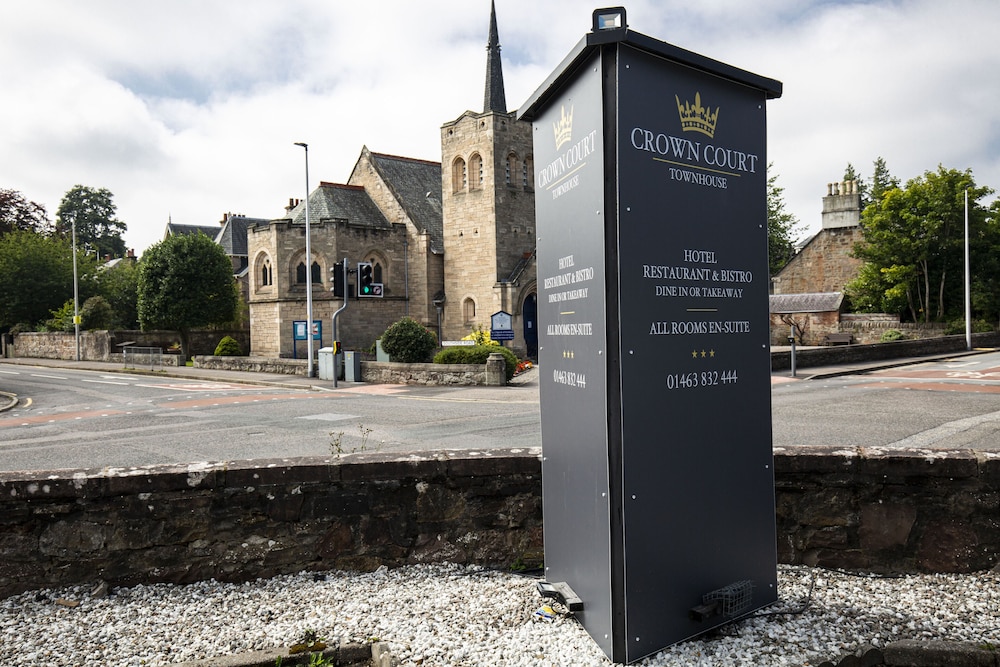 Crown Court Hotel & Bar 41/50