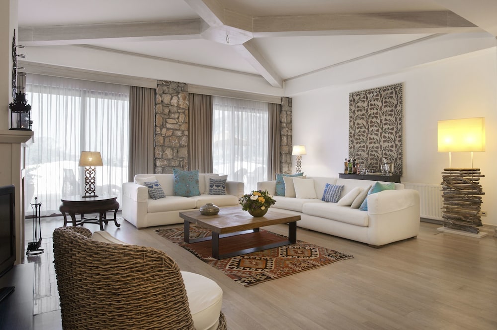 Marti Resort Hotel 40/72