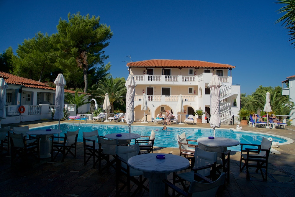 Villa Christina-Vromolimnos