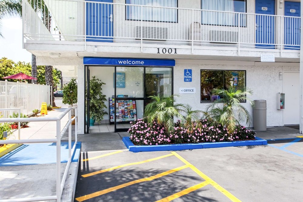 Motel6 Rosemead, CA - Los Angeles 42/46