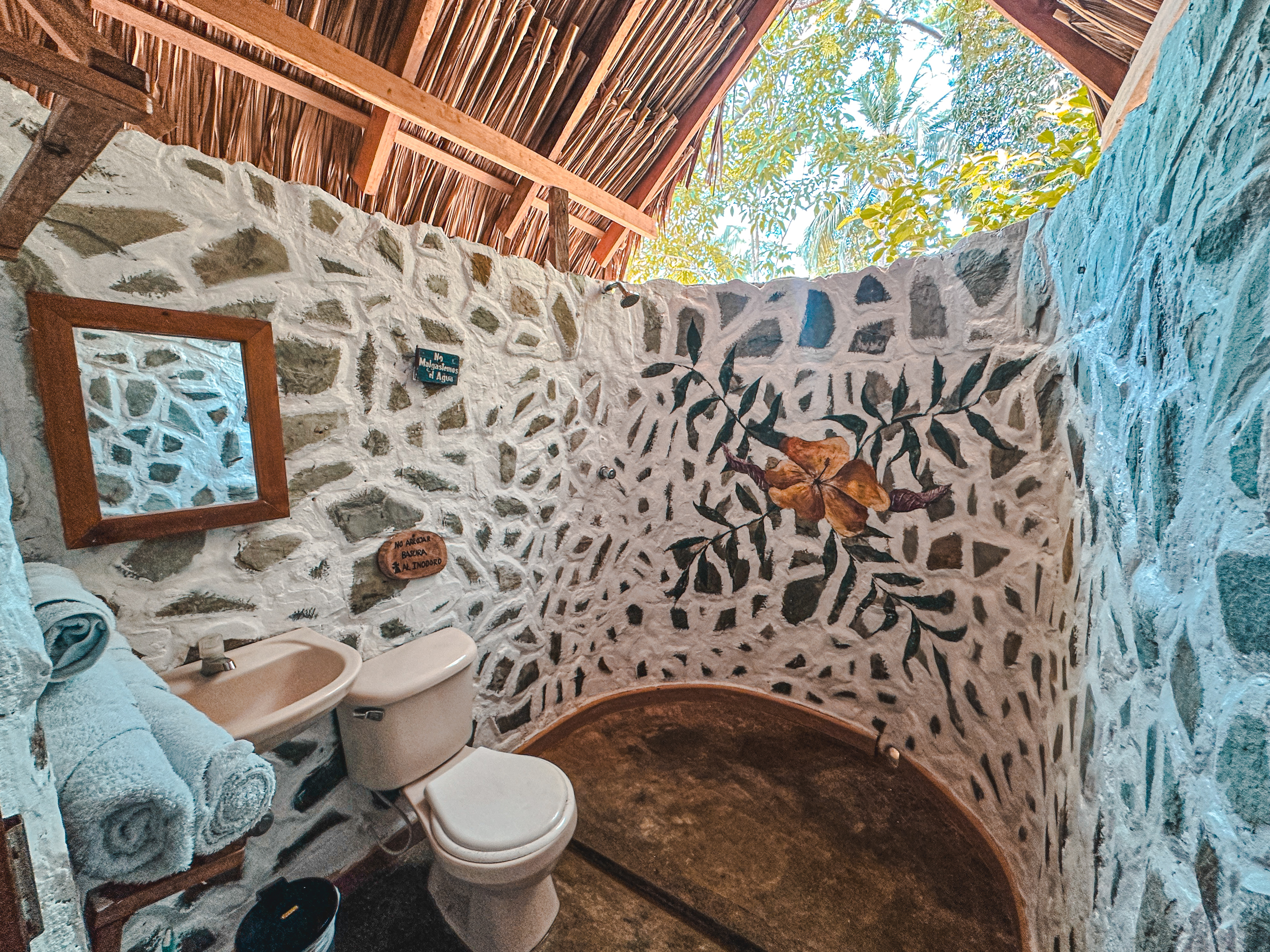 Praba Hostel 28/28