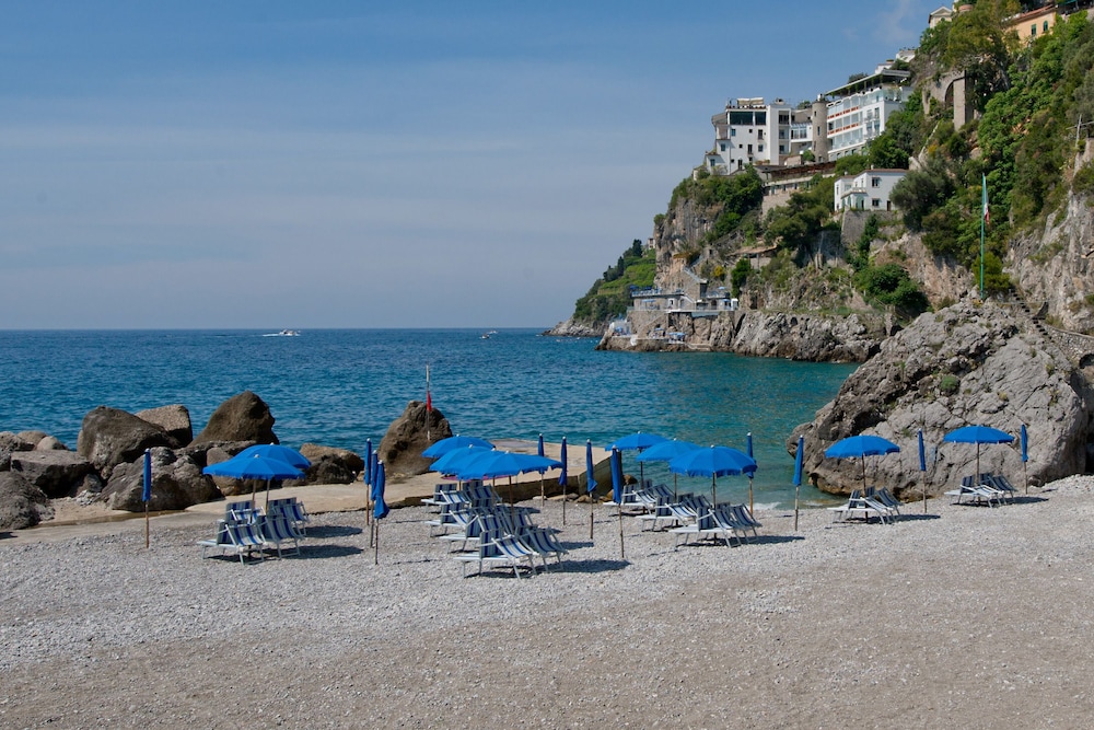 Hotel Aurora Amalfi 48/50