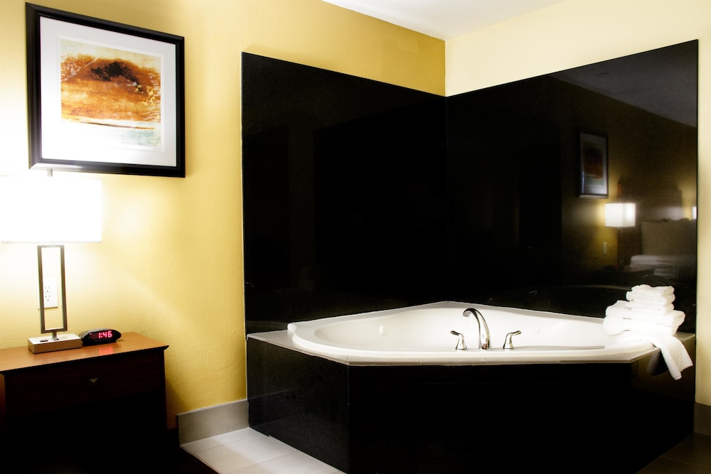 Best Western Kiva Inn 15/38