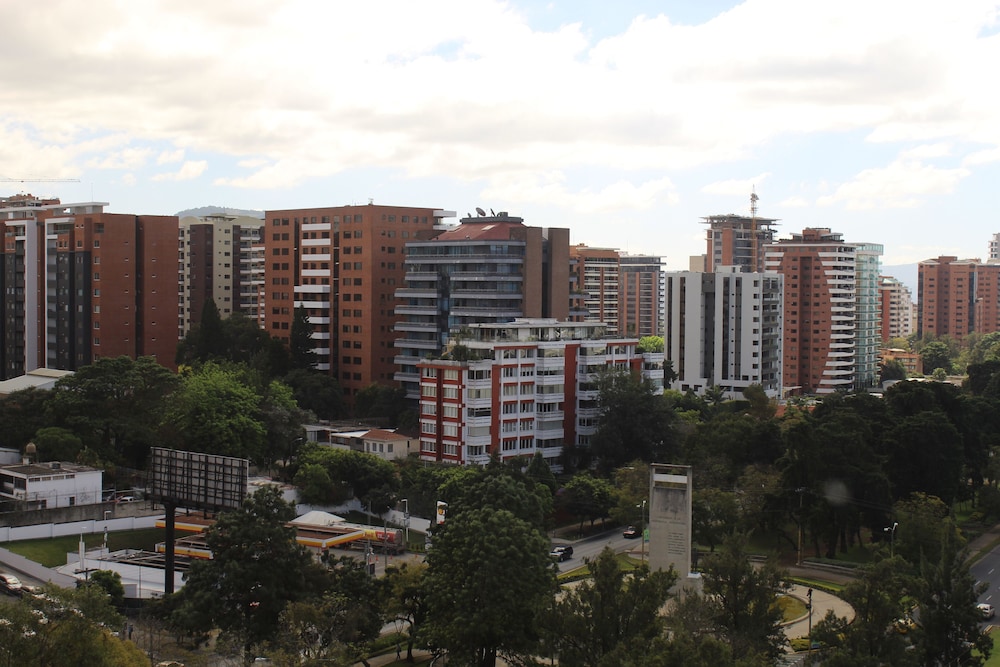 Hotel Las Americas Guatemala 52/53