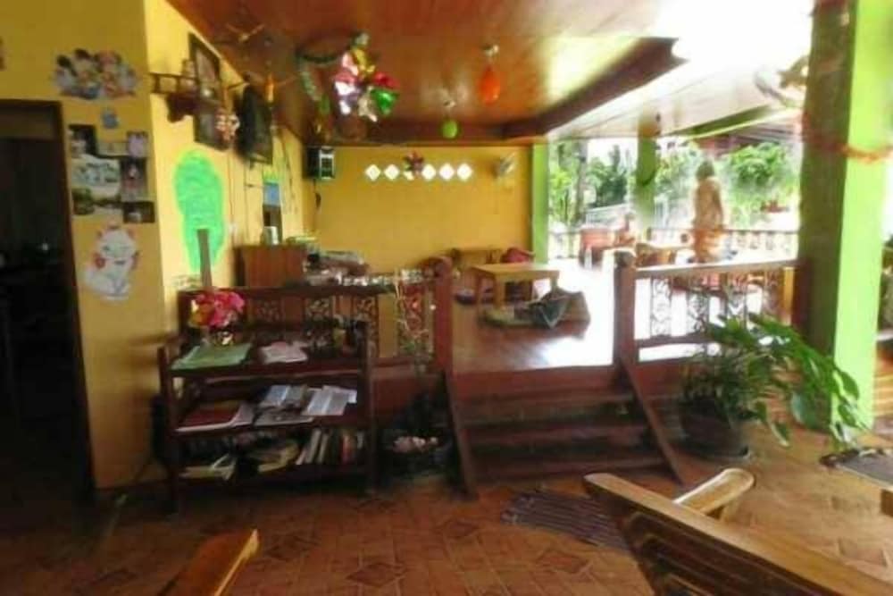 J.B Hut Bungalow 21/59