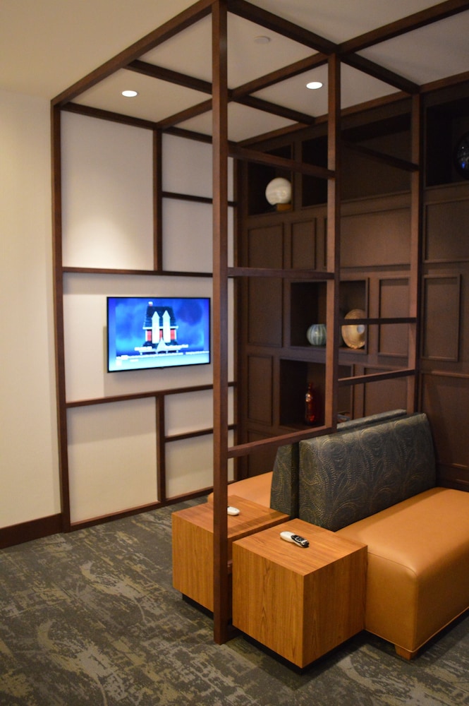Hyatt Place Buffalo/Amherst 48/70