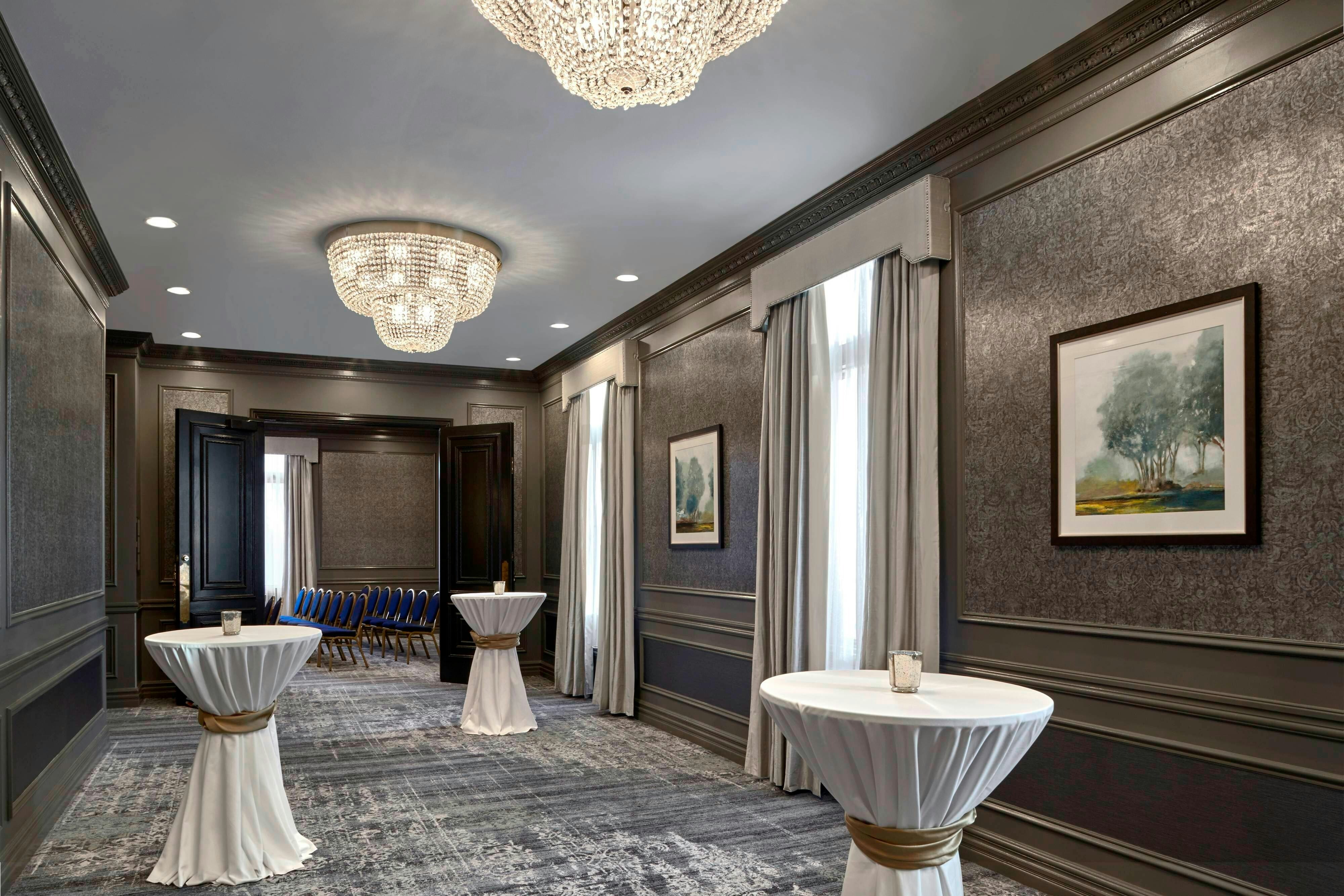 Lobby at THE HOTEL SASKATCHEWAN, AUTOGRAPH COLLECTION, REGINA - SK