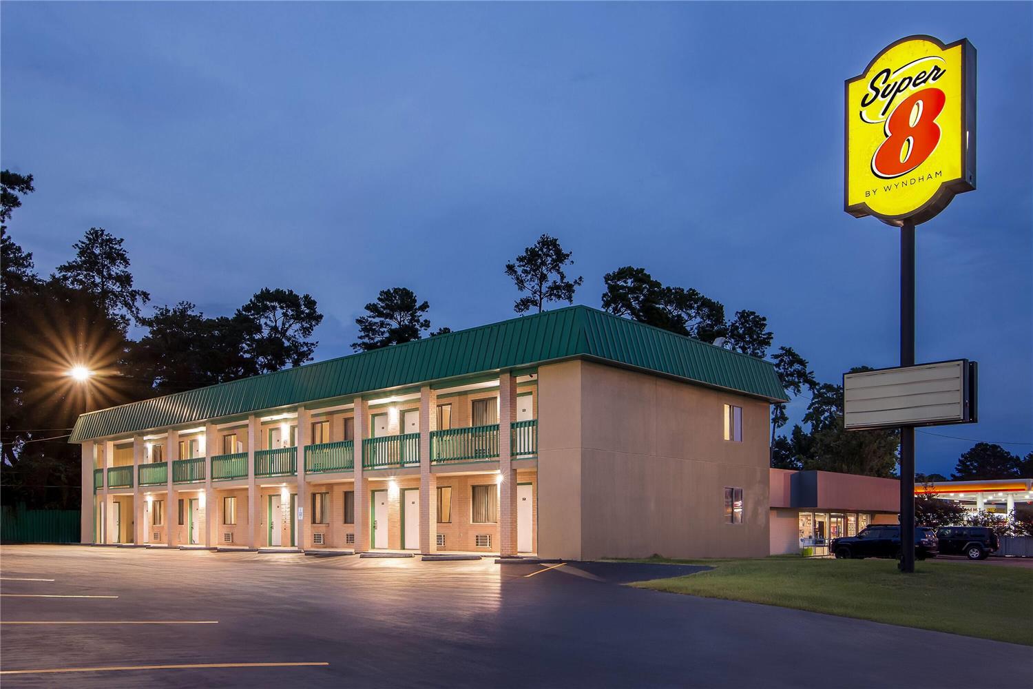 Super 8 by Wyndham Columbia SC / Ft. Jackson 2/14