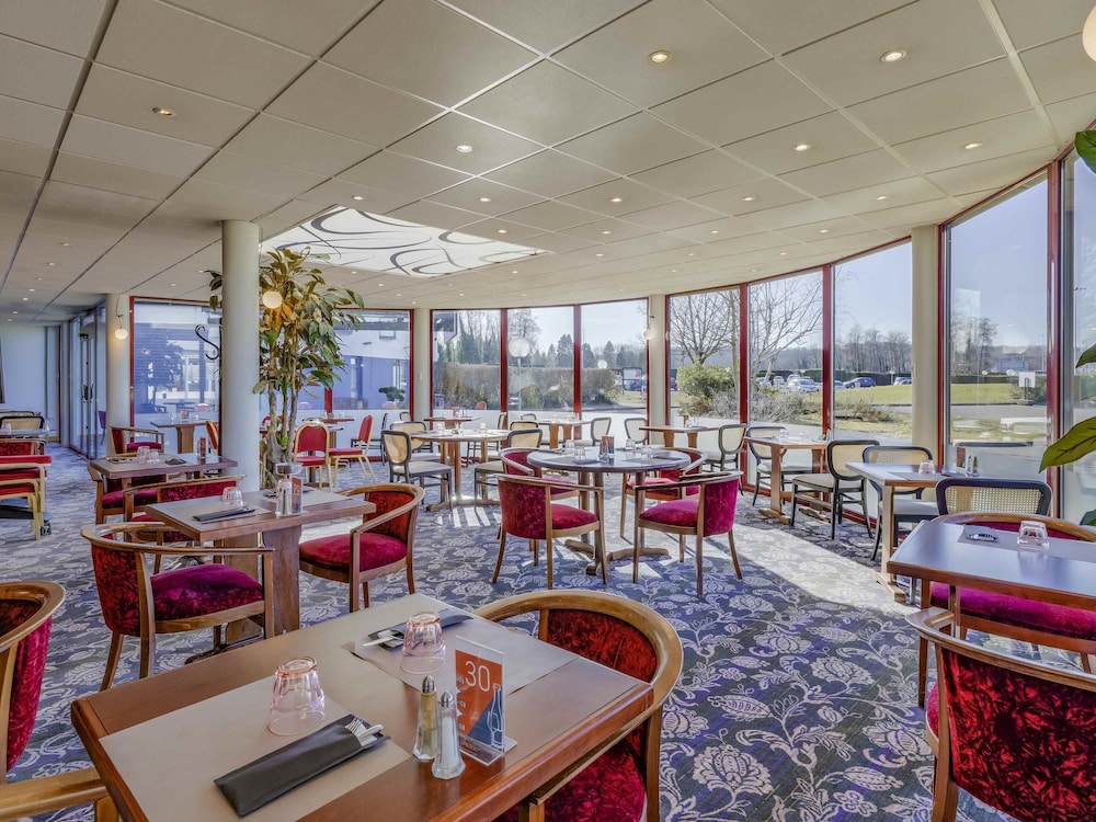 Mercure Lyon Est Villefontaine 53/64