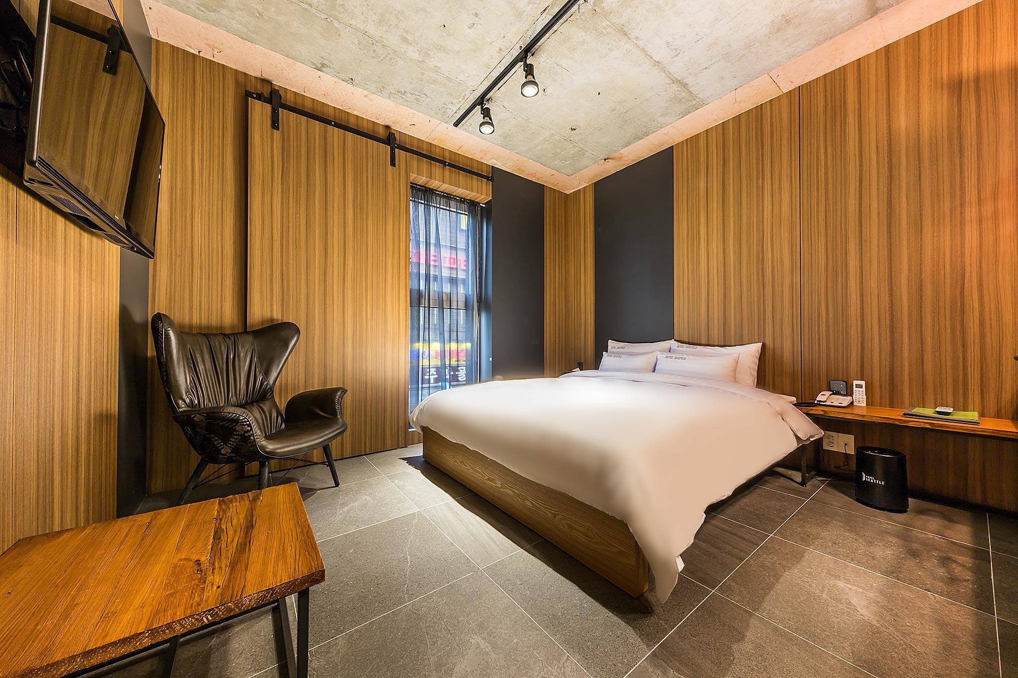 Premier, Double Bed