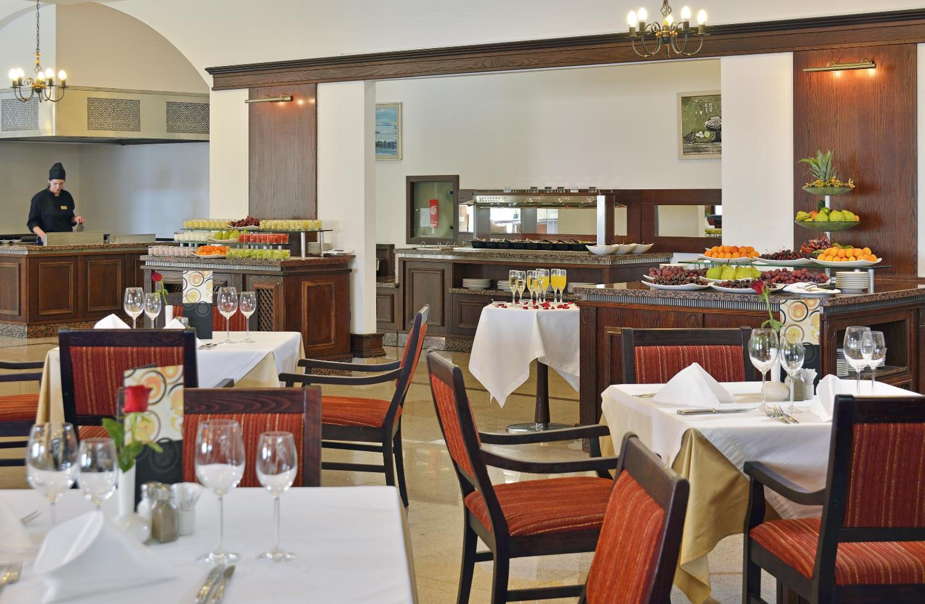 Melia Grand Hermitage 62/81