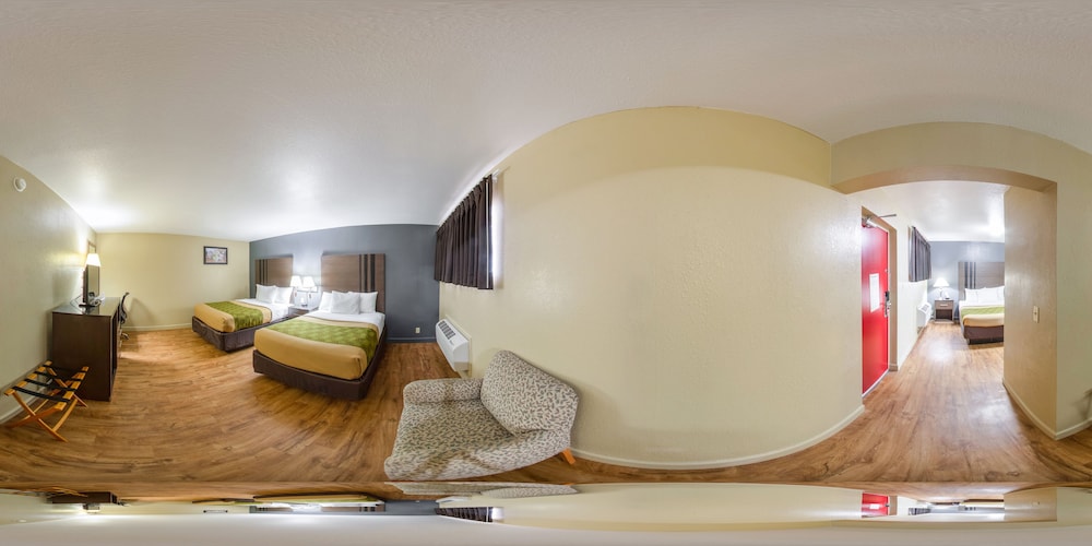 Econo Lodge Inn and Suites I-35 at Shawnee Mission 19/32