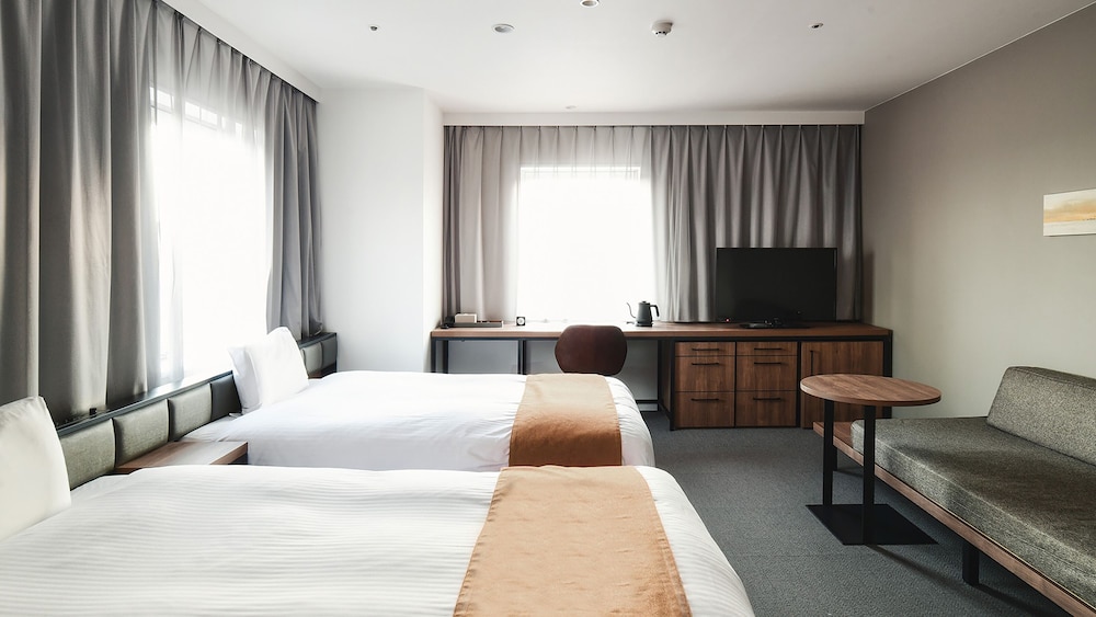 DELUXE, TWIN BEDS