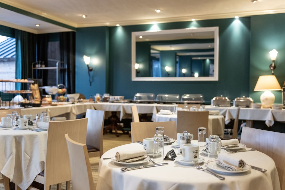 Hotel La Tarentaise 34/50