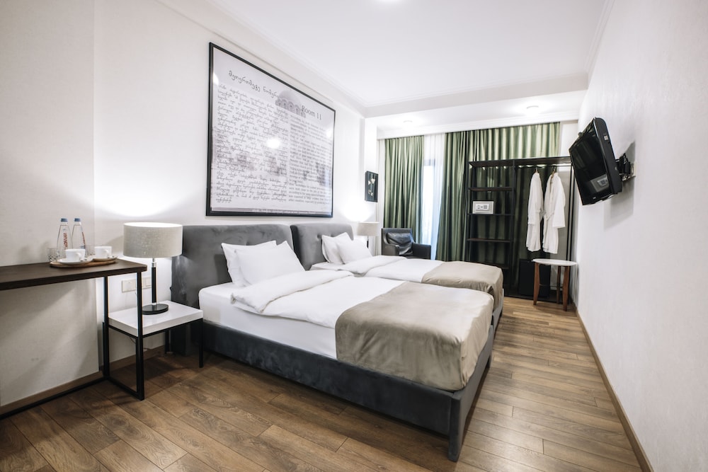 SUPERIOR, TWIN BEDS
