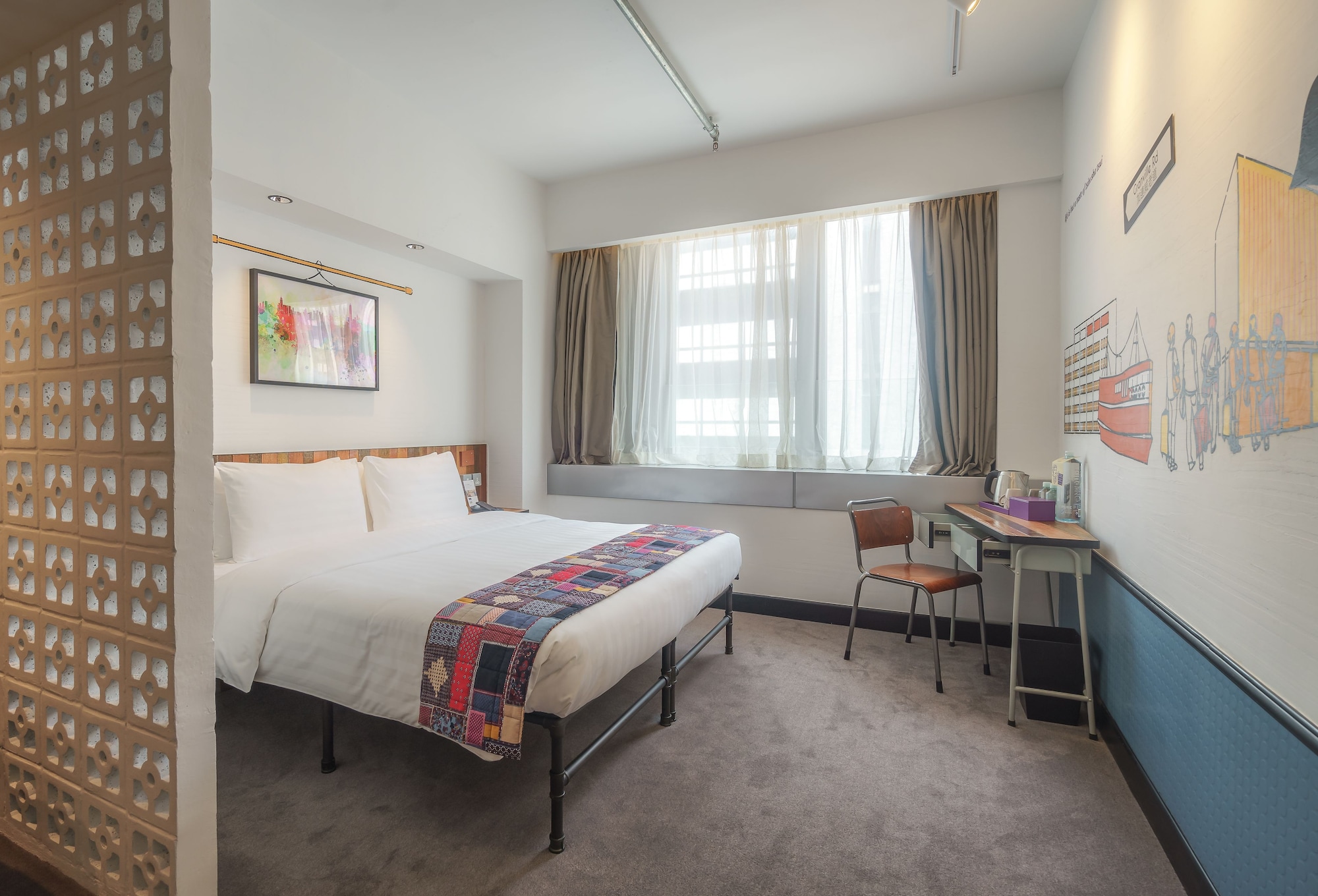 STUDIO, SUITE, KING BED, SOFA