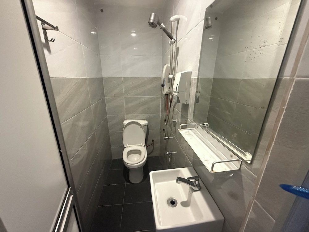 Tiong Nam Hotel 45/49