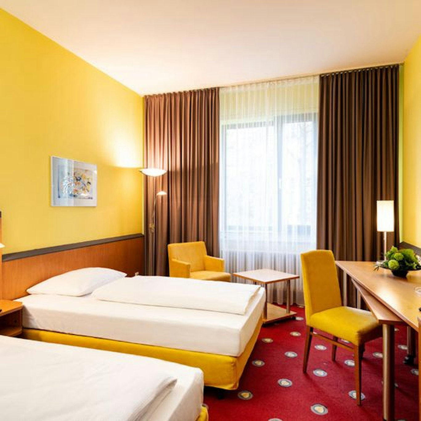 Plaza Hotel and Living Frankfurt 4/18