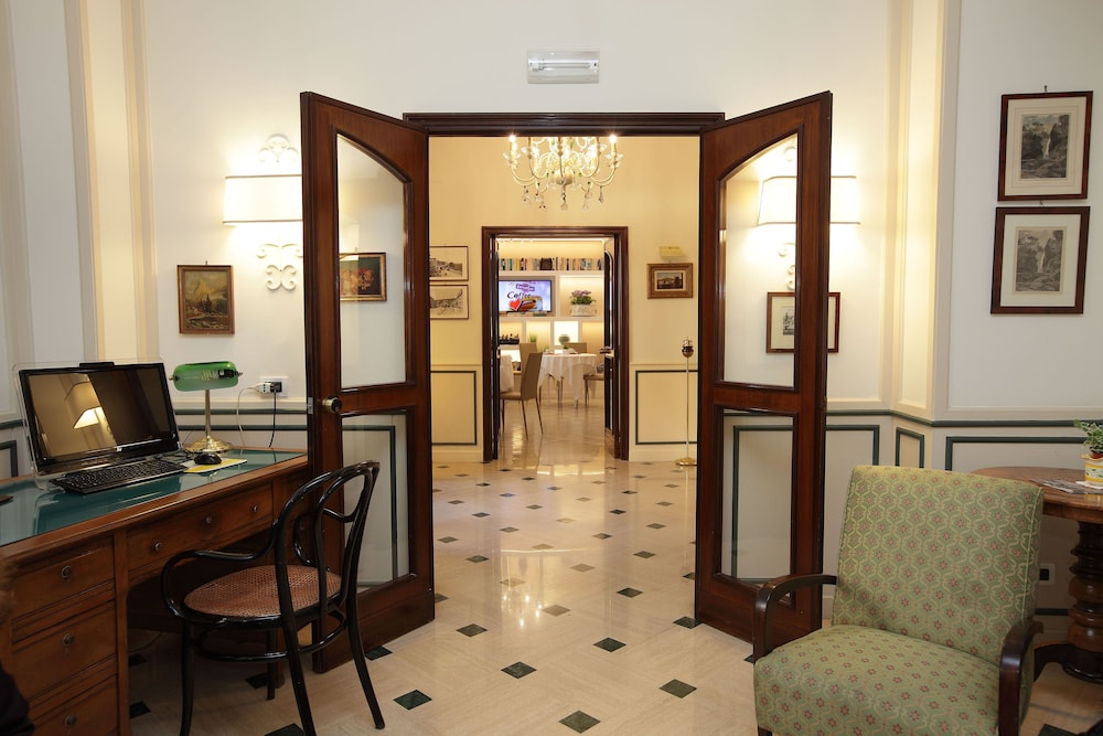 Hotel Villa Di Sorrento 54/60