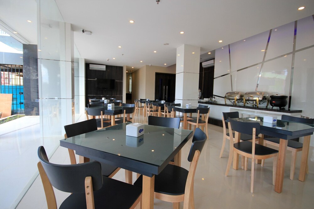 Os Hotel Airport Batam 27/43