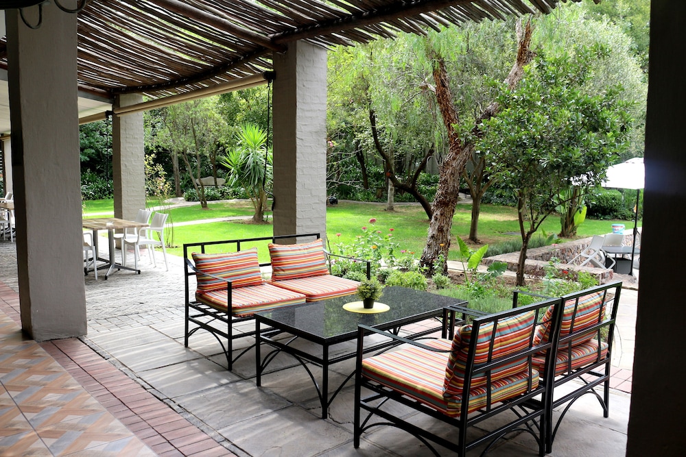 Sandton Lodge Rivonia 54/59