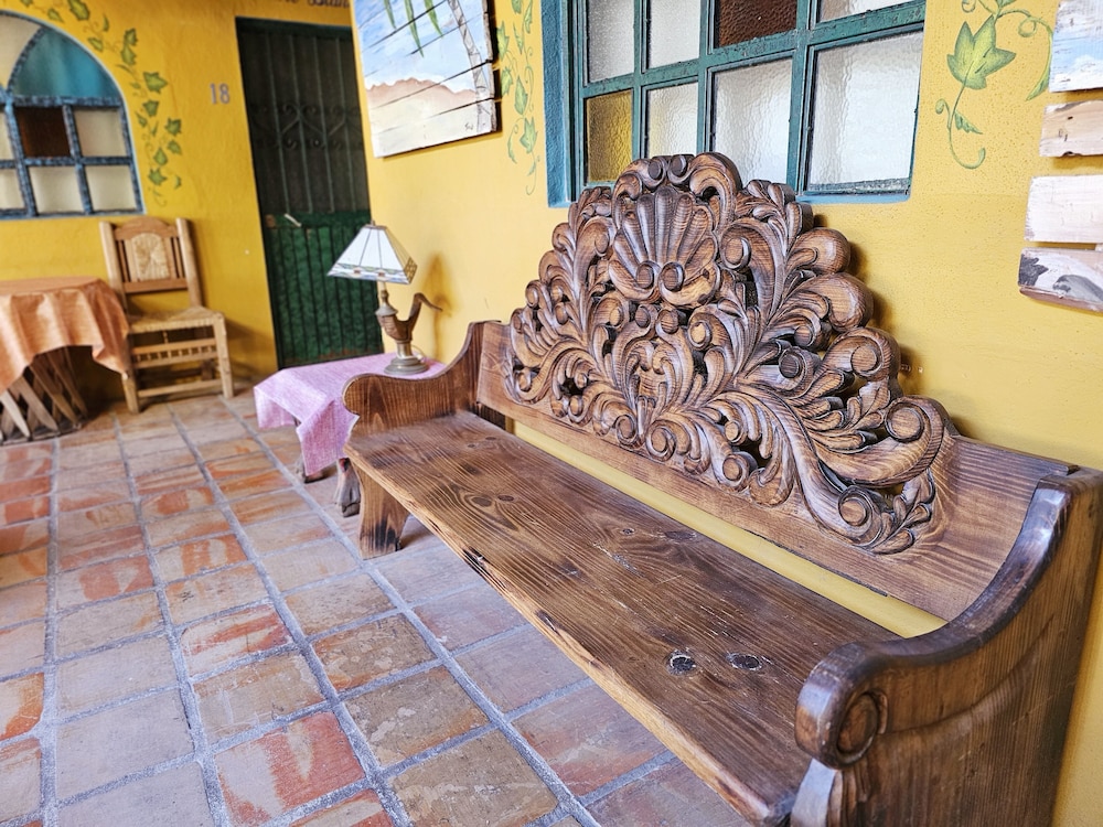 Cabo Inn Hotel 46/61