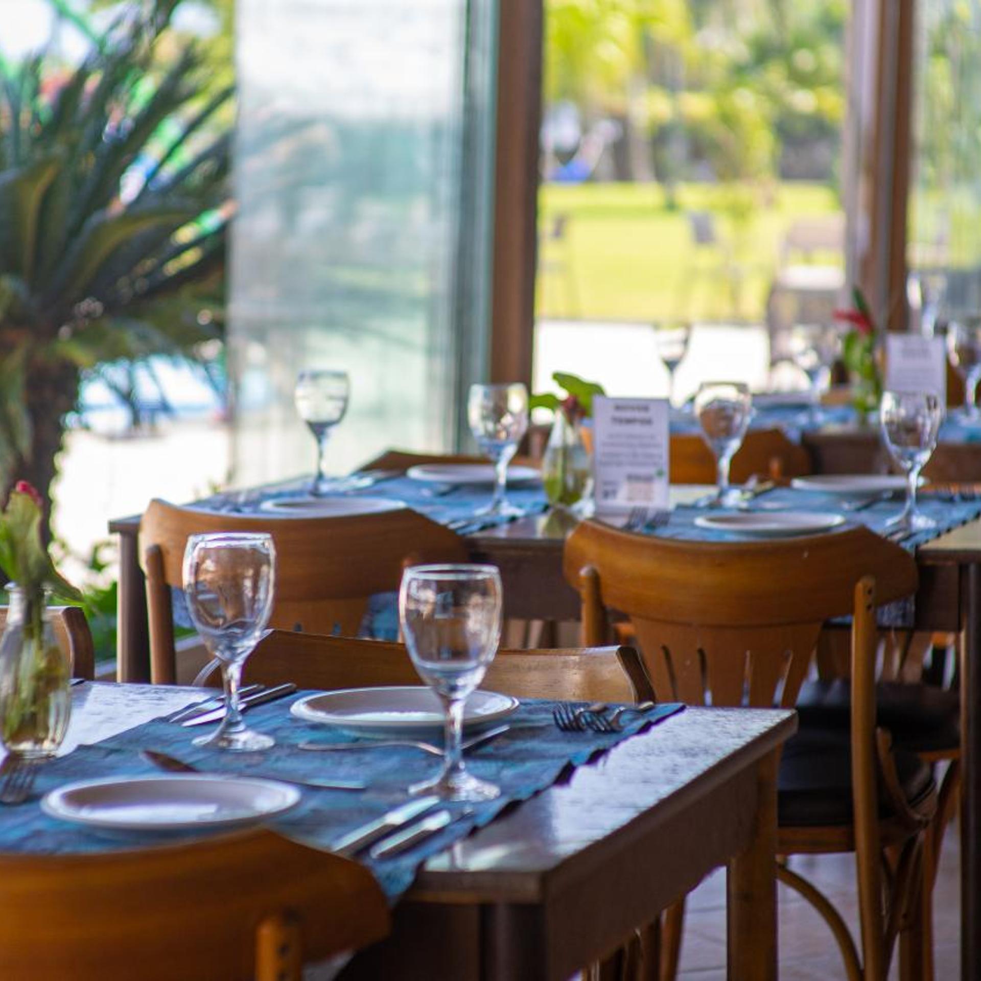 Beach Hotel Maresias 63/88