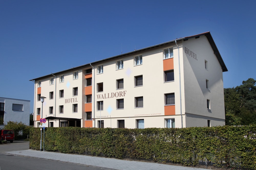 AIRPORT HOTEL WALLDORF 4/31