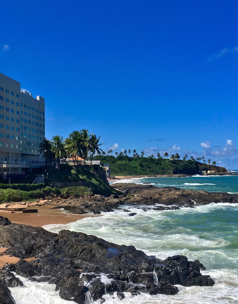 Mercure Salvador Rio Vermelho Hotel 73/75