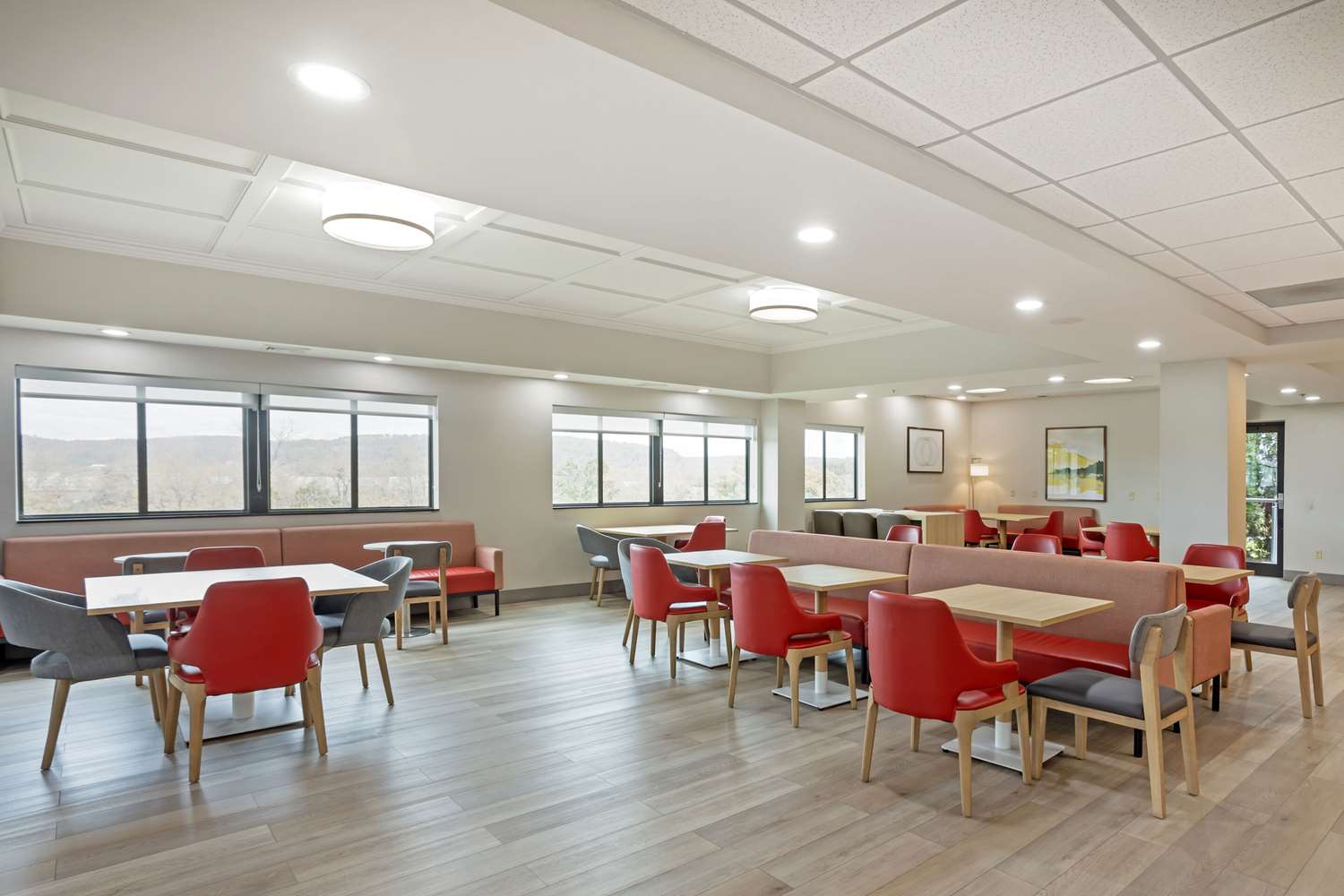 Comfort Suites Bloomsburg, PA 38/44