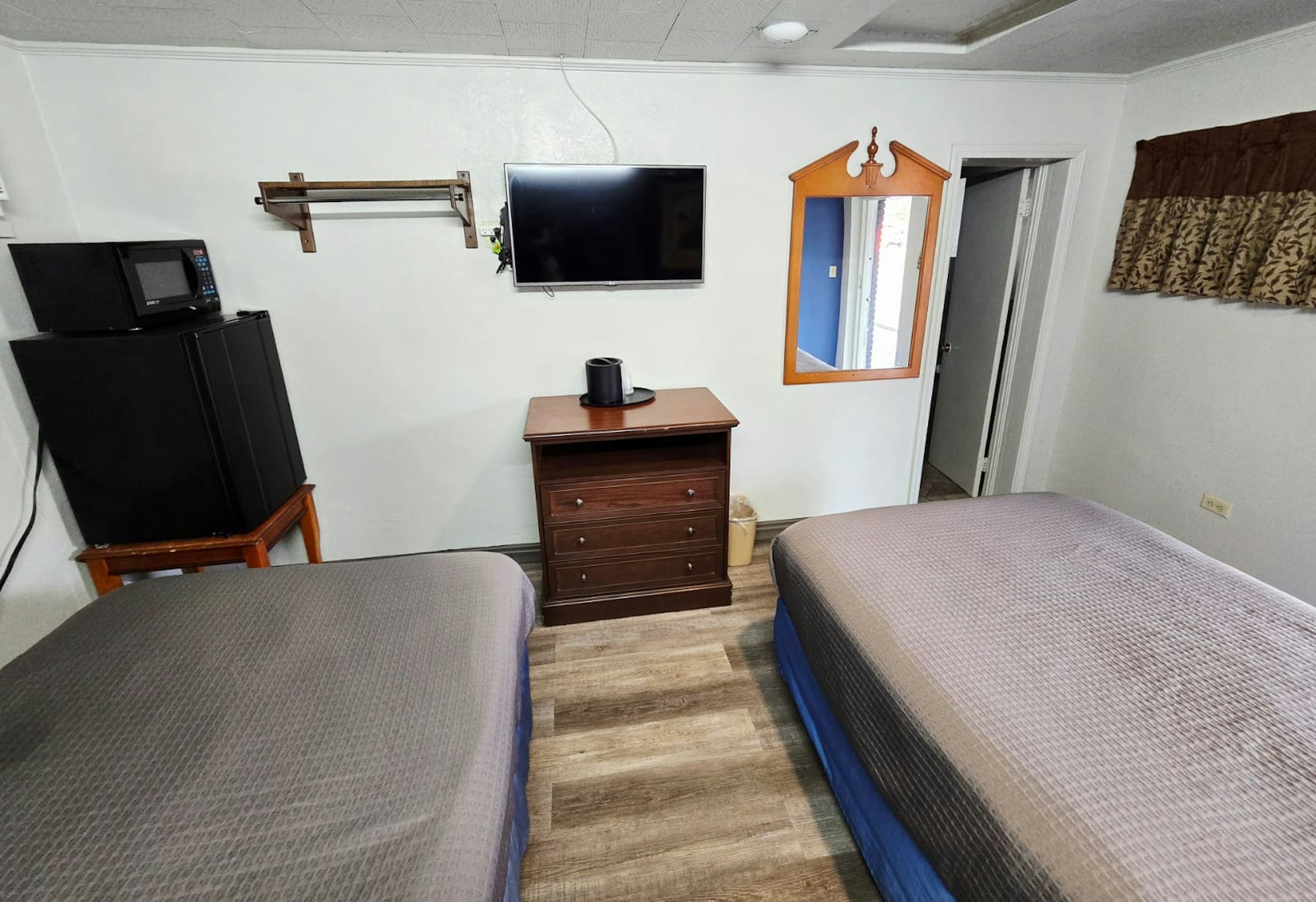 Chek Inn Motel Rockingham NC 16/27