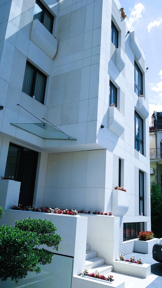 Arbnor Hotel 9/50